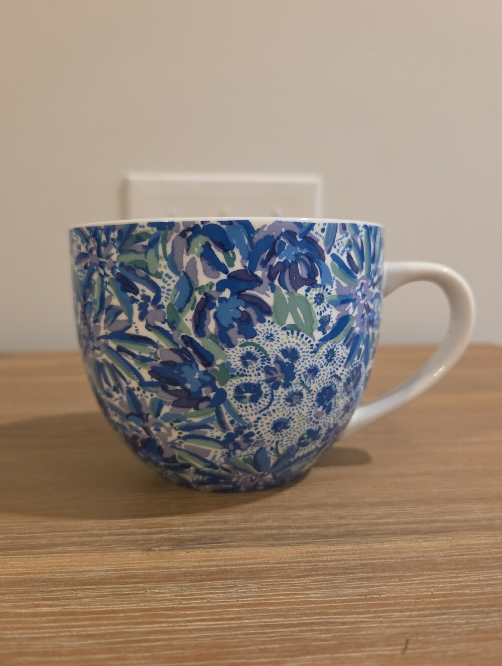 Lilly Pulitzer Blue White Paisley Mug Ceramic Coffee Tea Cup Preppy Coastal